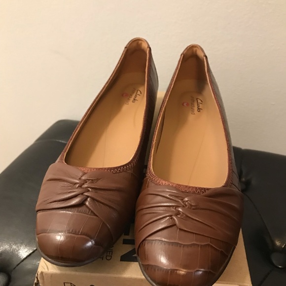 Clarks Women shoes size 9 - Picture 10 of 11